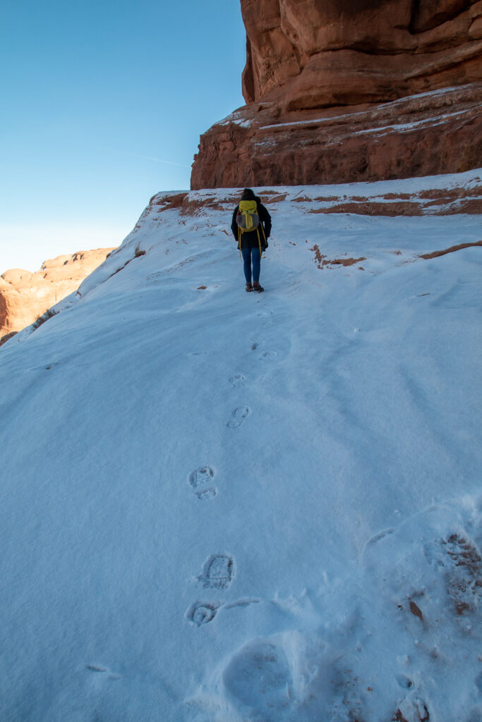 Kaya Lindsay Footprints Snow Arches
